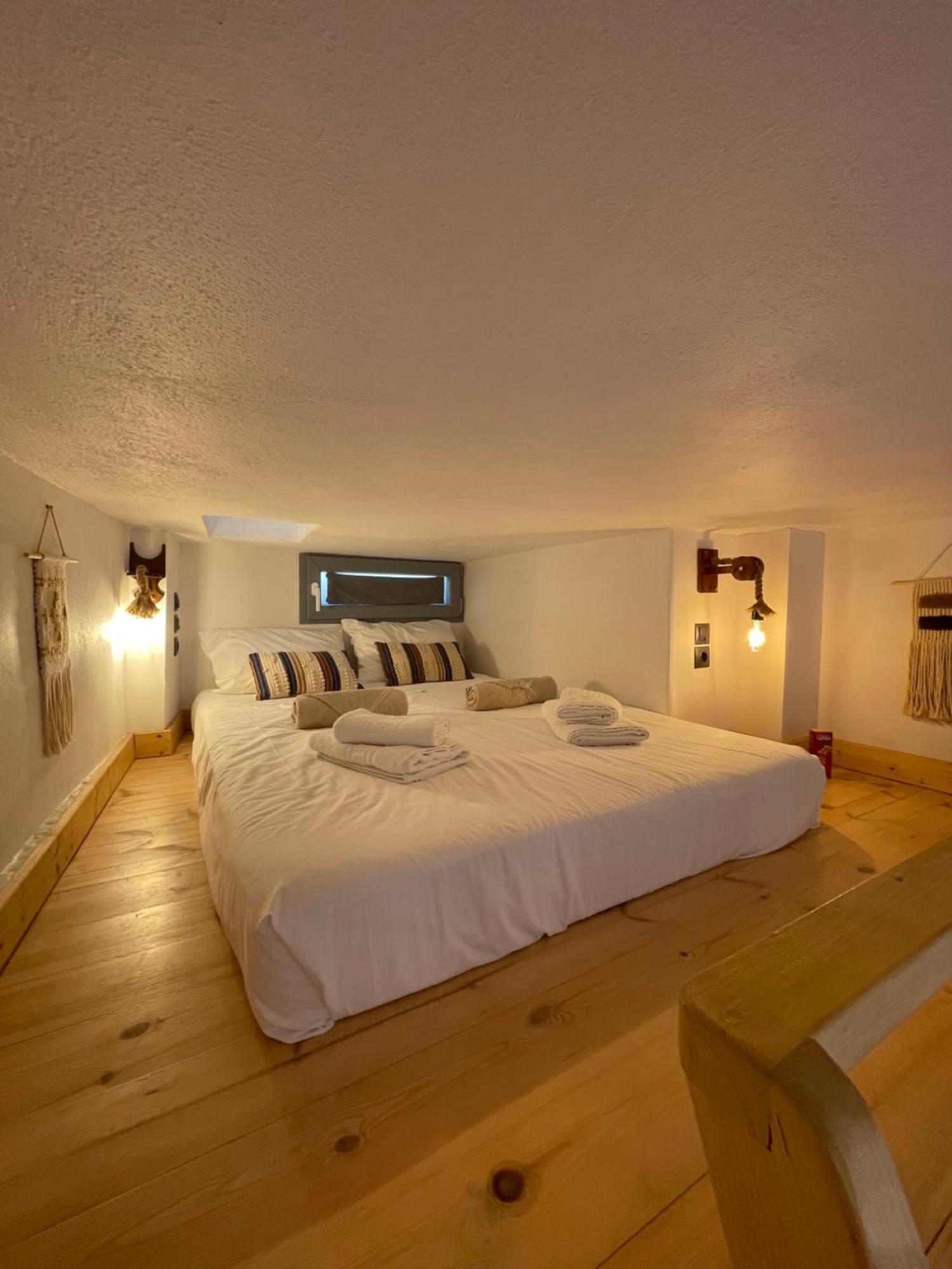 Xerolithia Holiday home Exo Gonia